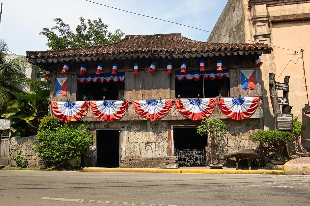 Casa Ancestrale di Yap Sandiego